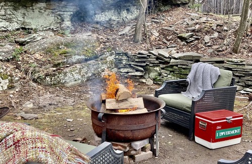 Barryville House | Picturesque Cabin in the Woods