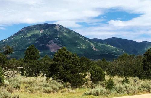Monticello House | Picturesque Cabin with Barbecue and Fire Pit in Monticello, Utah