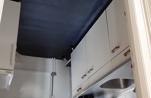 Nieuwmarkt en Lastage House | Picturesque Canal View Apartment