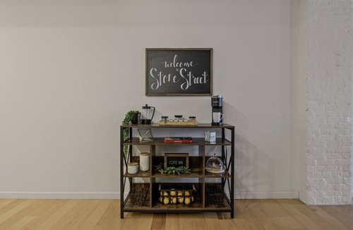 Central Business District Apartment | Picturesque Downtown Loft - 2BR