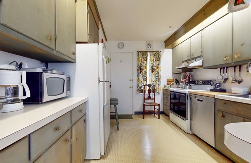 Peru House | Picturesque, Euro-style ski chalet with beautiful setting, deck & fireplace