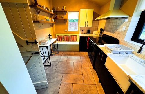 Hethel House | Picturesque Farm House in Rural Norfolk