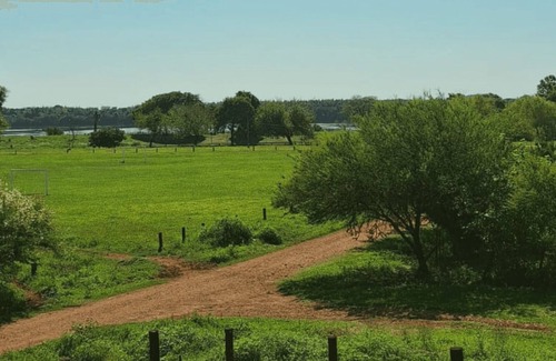 Santo Tome Department House | Picturesque House with Views of the Uruguay River
