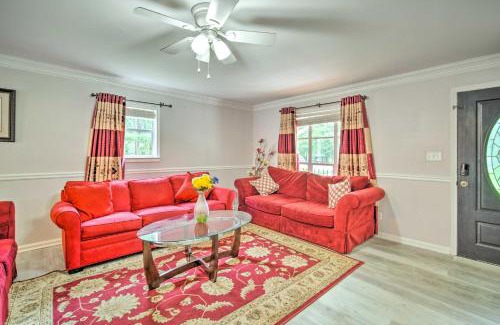Kennesaw House | Picturesque Kennesaw Home with Private Backyard