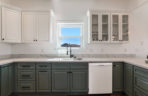 Slidell House | Picturesque Lake house 20 minutes from New Orleans. . . Superbowl. . Mardi Gras