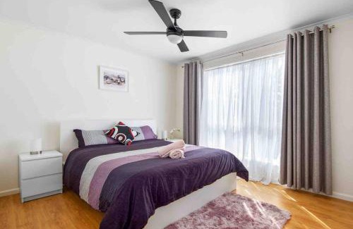 Loch Sport House | Picturesque Lakeside Getaway: Views, Beach, Park