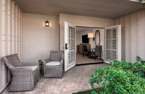 Rancho Bernardo Hotel | Picturesque Patio, Resort View, Two Queen Room, Rancho Bernardo Inn, Serene Esca