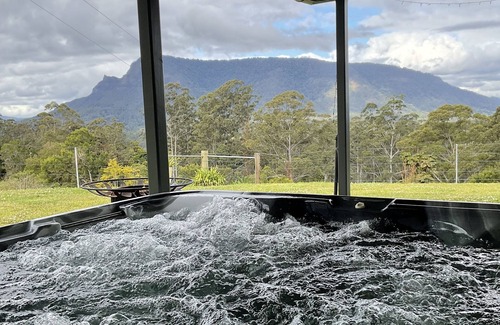 Lillian Rock House | Picturesque, peaceful, private, close to national park, waterfall, beach