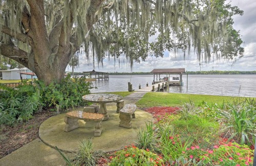 Crescent City House | Picturesque Retreat on St Johns River and Docks