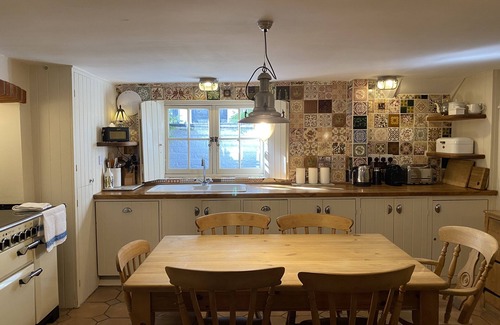 Broadstairs House | Picturesque Seaside Cottage Next to Viking Bay Broadstairs