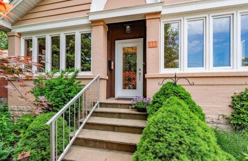 Port Credit House | Picturesque & Serene Gem in Port Credit - Steps to Lake - Backyard