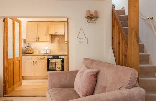 Ampleforth Cottage | Picturesque Stone Cottage in heart of North Yorkshire Village - Dog Friendly