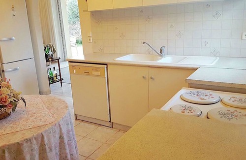 Porto Rafti House | Picturesque villa in Porto Rafti with big garden 800 metres from the beach