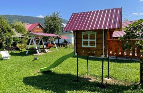 Verkhovyna Cabin | Pidkova