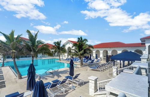 Grand Harbor Condo | Pied-à-Terre in quaint Vero Beach, Fl including Private Club Membership