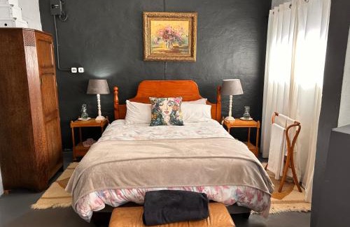 Hilton Apartment | Pied Cow Cottage