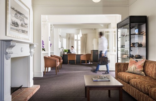 North Fremantle Apartment | Pier 21 Riverside Apartment Hotel