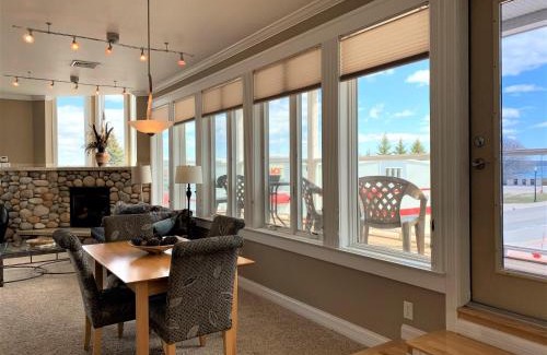 St Ignace Apartment | Pier Harbor #2