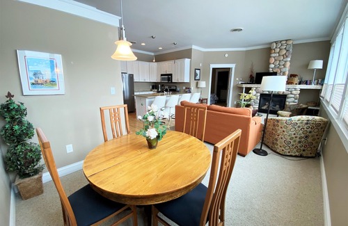 St Ignace Condo | Pier Harbor Condo #1-Downtown St.Ignace