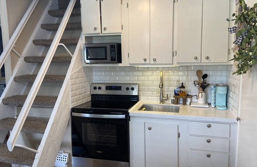 Waterwood Cottage | Pier Serenity Waterfront!