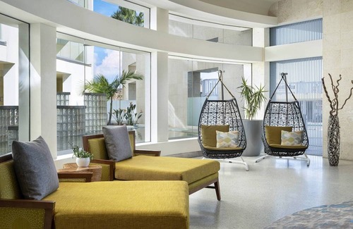 Imperial Beach Hotel | Pier South Resort, Autograph Collection by Marriott