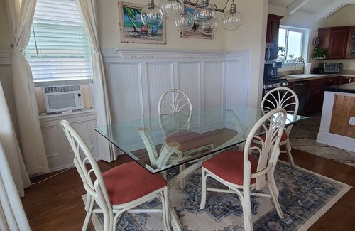 Colington Bed & Breakfast | Pierhouse Bed & Breakfast