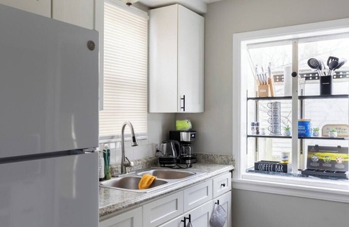 South Euclid House | Piermont · Cozy Fairytale Getaway: 2BR & Magical Attic