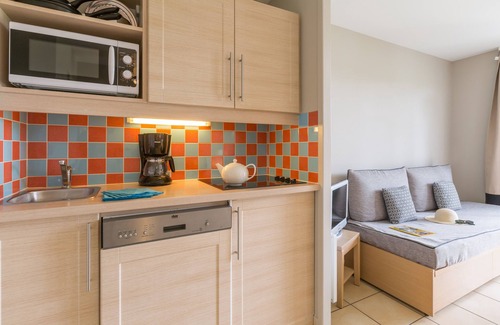 Port-en-Bessin-Huppain House | Pierre & Vacances Residence Le Green Beach