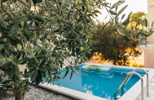 Cove Tri Zala (Zrnovo) Apartment | Pietro