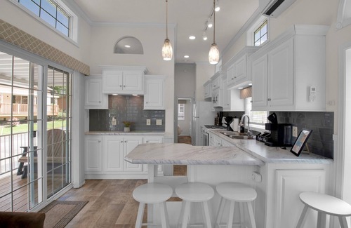 Gatlinburg - Pigeon Forge Cottage | Pigeon Forge 1BR Cottage with Loft