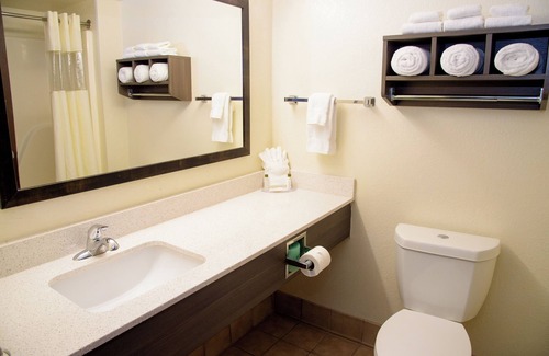 Pigeon Forge Hotel | Pigeon River Inn