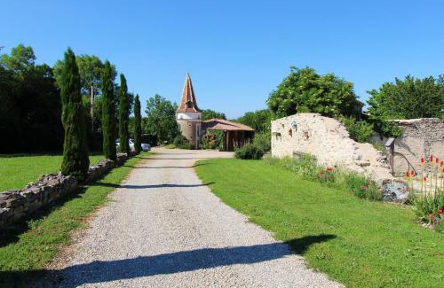 Lavaurette Villa | Pigeonnier Secret Piscine, Spa et Hammam proche des Gorges de l'Aveyron