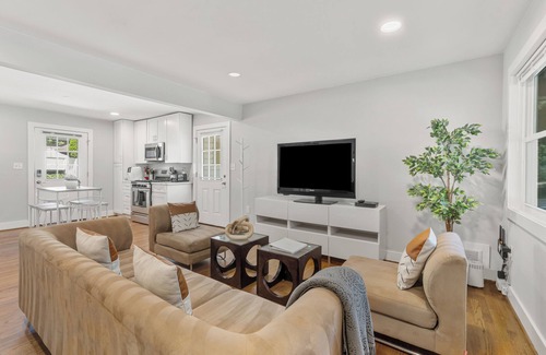 Rockville House | Pike & Rose Rockville Staycation-DMV Metro Acess