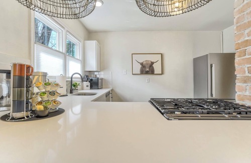 Central Colorado Springs Apartment | Pikes Breeze! Game Room! Fire Pit! Memorial Park!