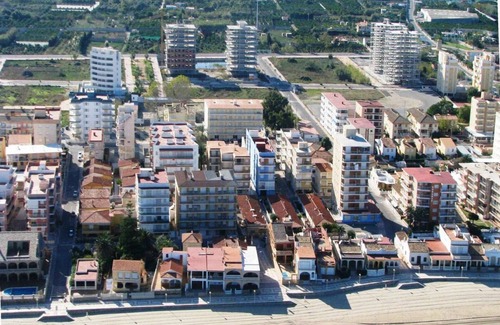 Platja de Piles Apartment | Piles - Apartment - Sleeps 7 - Parking - Seafront