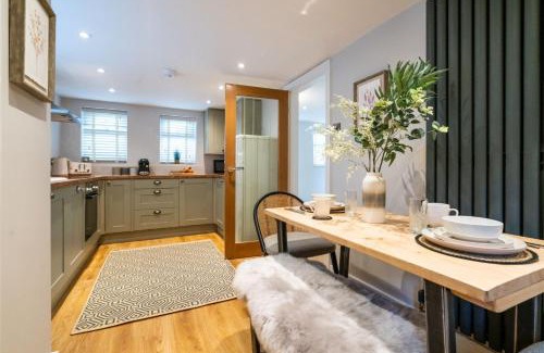Tarvin House | Pilgrim Cottage