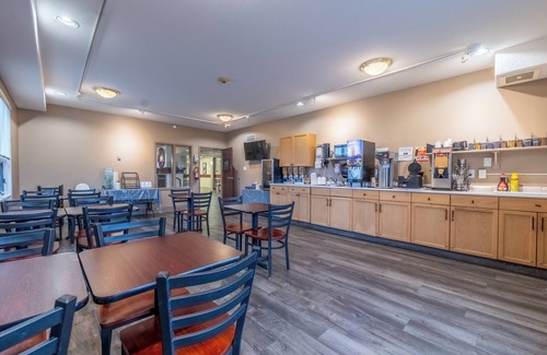 Caronport Hotel | Pilgrim Inn