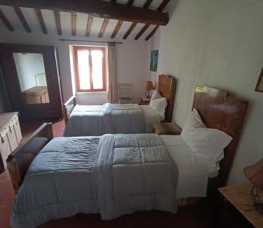 Mengara House | Pilgrim Rooms