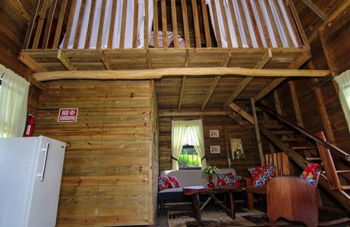 Santa Elena Cabin | Pilgrim's Paradise Cabin 2