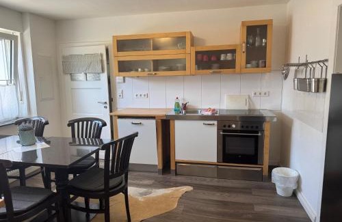 Meschede Apartment | Pilgrims "Franz" großzügige Unterkunft Sauerland