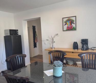 Meschede Apartment | Pilgrims "Franz" großzügige Unterkunft Sauerland