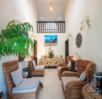 Rock Sound House | Pilot House - Remodeled Historic Guest House home