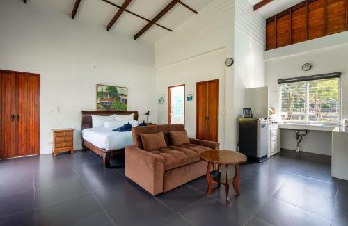 Nuea Khlong Villa | Piman Pu