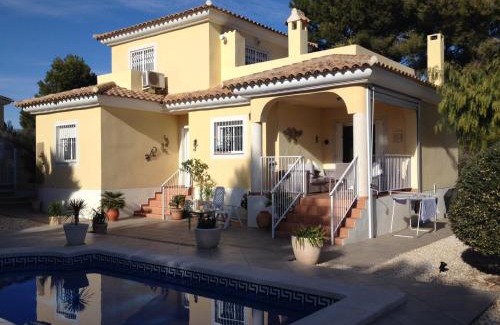 Castalla Villa | Pinada del Rio Villa, Alicante