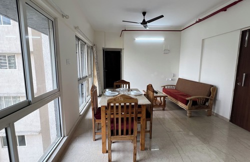 Malad East Apartment | Pinaki Comfort Stay Malad - Near Nesco & Oberoi Mall