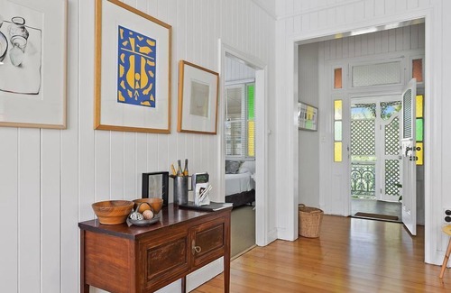 East Toowoomba House | PINBARRON Cottage close to Queens Park/schools