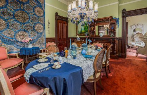 Old Town Eureka Hotel | Pinc Lady Mansion