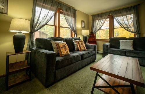 Land O Lakes Cabin | Pine Bluff Cottage (Unit 1)
