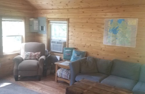 Pine River Cabin | Pine Cabin on the Pine River-Adult only