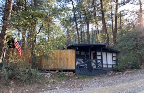 Crown King Cabin | Pine Country Cabin -walking distance to town!